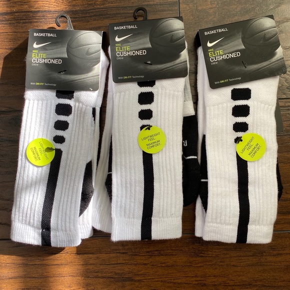 Nike Elite Crew Socks (BRAND NEW) - Picture 1 of 3